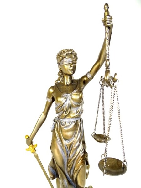 elegancka figurka, Temida, wys.35cm