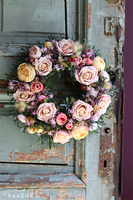 Angela 2, uroczy kwiatowy wianek, śr.30cm