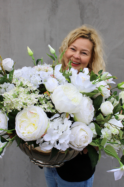 Cremona Exclusive kompozycja kwiatowa w cynowanym ekskluzywnym naczyniu, dł.kompozycji 120 cm, wys.44 cm