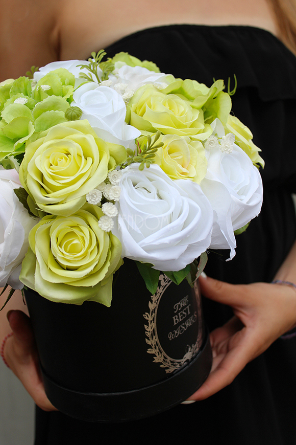 box Soczysta Zieleń, kompozycja kwiatowa / bukiet / Flowerbox, wys.28cm 