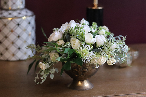 Delicatena, malutka dekoracja kwiatowa w pucharze, wys.20cm