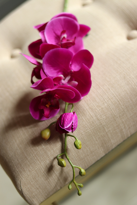 gałązka kwiatowa, sztuczny storczyk / orchidea Leo Fuksja, 1 szt, dł.88cm