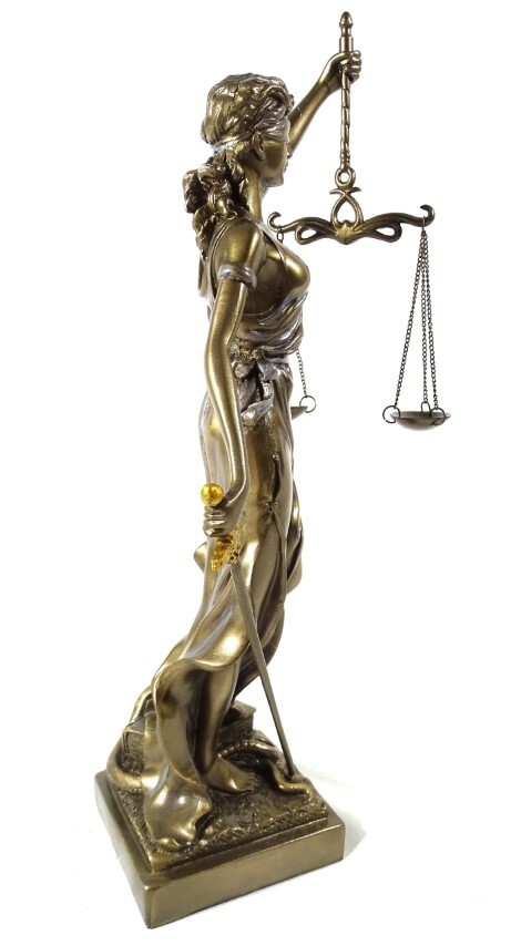 elegancka figurka, Temida, wys.35cm