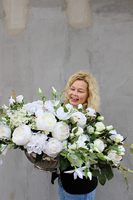 Cremona Exclusive kompozycja kwiatowa w cynowanym ekskluzywnym naczyniu, dł.kompozycji 120 cm, wys.44 cm