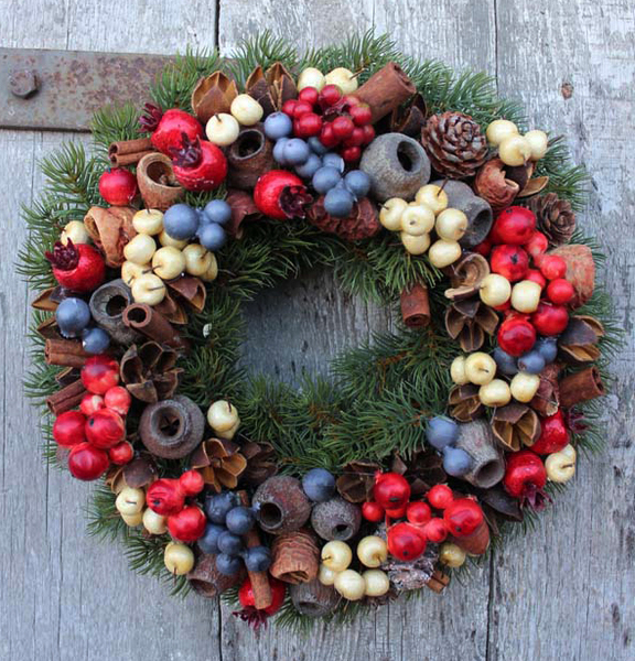 bożonarodzeniowy wianek na drzwi Kolorowe Święta, śr.26cm  