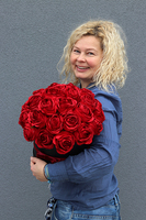 flowerbox Reditta z czerwonymi różami i aksamitką, wys.26cm