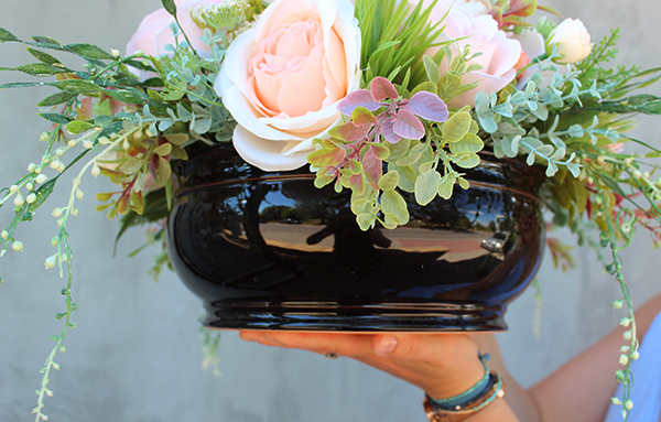 nagrobna, bardzo elegancka kompozycja kwiatowa, Eligia, wys.30cm 