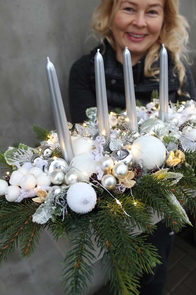Silver Christmas Place zimowy stroik świąteczny, wym.60x30x19cm