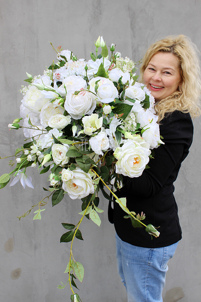 Cremona Exclusive kompozycja kwiatowa w cynowanym ekskluzywnym naczyniu, dł.kompozycji 120 cm, wys.44 cm