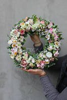dekoracyjny wianek wiosenny Barbara śr.40cm