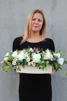 Lukrecja kompozycja kwiatowa / bukiet dł.60cm wys.22cm