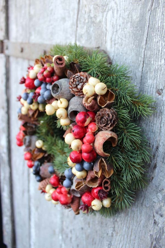 bożonarodzeniowy wianek na drzwi Kolorowe Święta, śr.26cm  