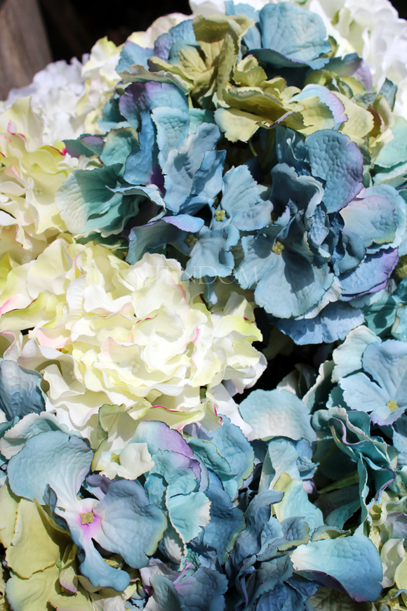 bardzo bogaty kosz z hortensjami Provance Sea, wys.69cm, szer.70cm  