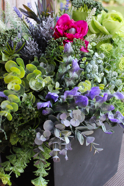 kompozycja Fuksja w sześciennej donicy, wys.47cm