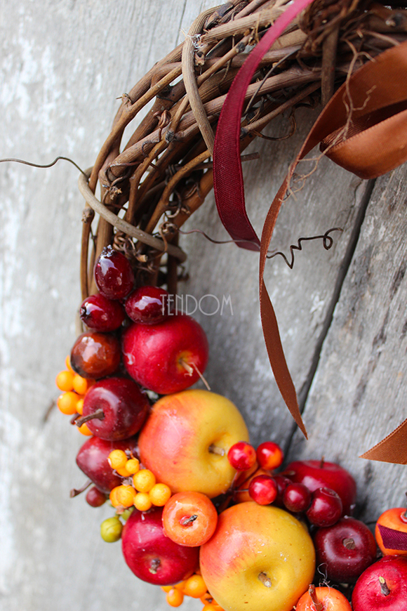 dekoracyjny wianek Owoce, śr.27cm  