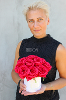 walentynkowy Czerwono-Biały Box, kompozycja kwiatowa / bukiet / flowerbox, wys.22cm