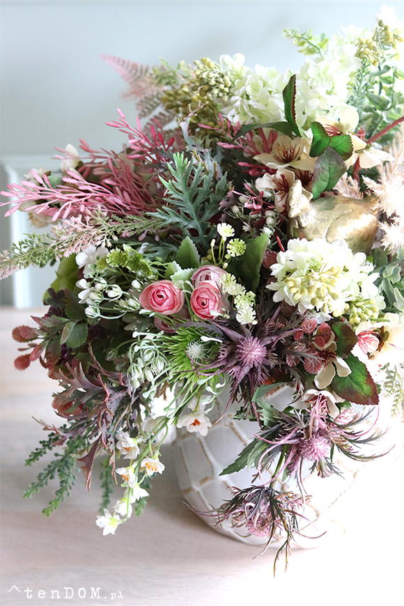 bogata kompozycja wielkanocna ze złotą kurą, Zorza, wys.43cm 