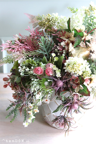 bogata kompozycja wielkanocna ze złotą kurą, Zorza, wys.43cm 