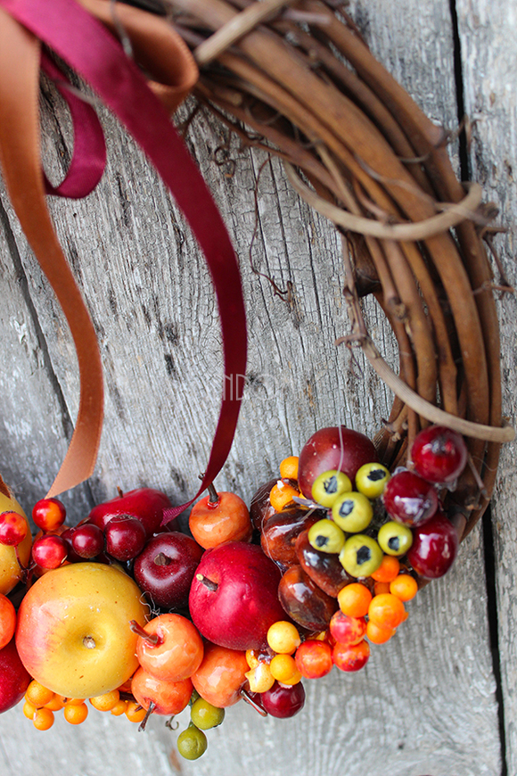 dekoracyjny wianek Owoce, śr.27cm  