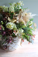 bogata kompozycja wielkanocna ze złotą kurą, Zorza, wys.43cm 