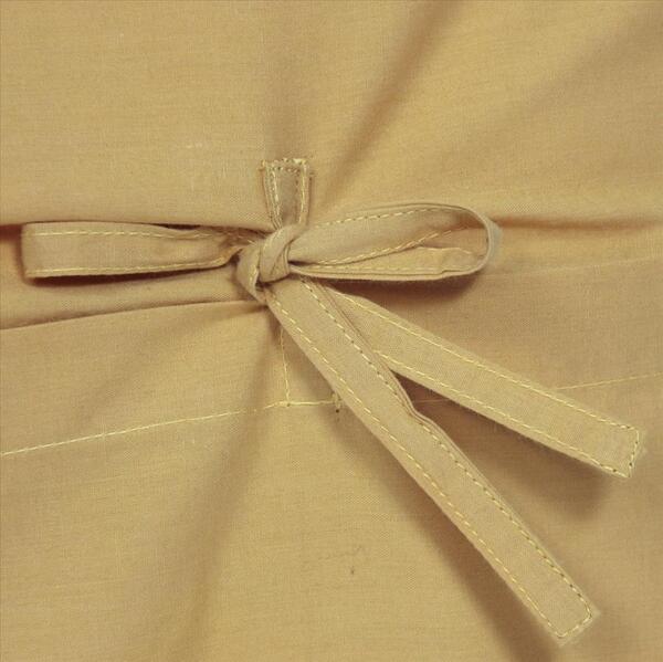 Adria, dekoracyjna poszewka velvetowa, musztardowa, wym.45x45cm