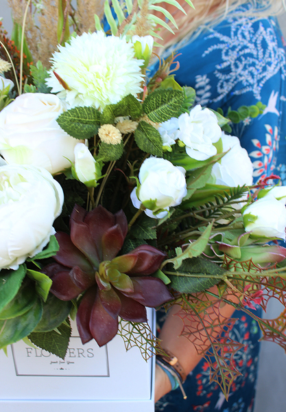 Biała Villa, bukiet / flowerbox / kompozycja, wys.50cm