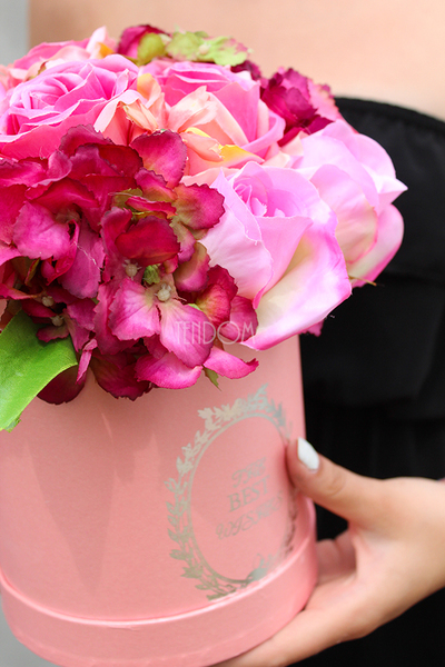 Różowy Dom, kompozycja kwiatowa / bukiet / flowerbox, wys.25cm