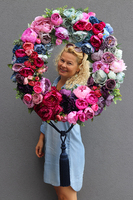 Caryca Katarzyna Pink Vibes, duży kolorowy wianek z chwostem, śr.68cm