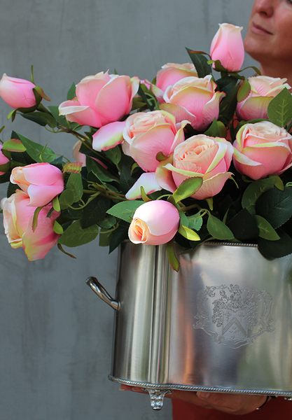 kompozycja z róż Wysmakowana Elegancja, wys. 50cm