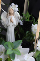 Latarnia z Aniołem Silver, kompozycja nagrobna ze srebrnym lampionem, wys.85cm     