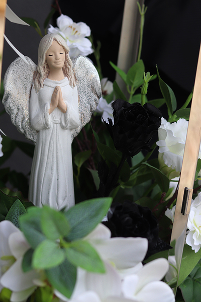 Latarnia z Aniołem Silver, kompozycja nagrobna ze srebrnym lampionem, wys.85cm     