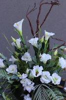 Nerusa Karlitto, bogaty bukiet nagrobny z kallą i eustomą, dł.80cm