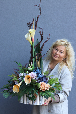 Bellasja Kalla 2, nowoczesna kompozycja nagrobna w skrzynce, wym.93x70cm