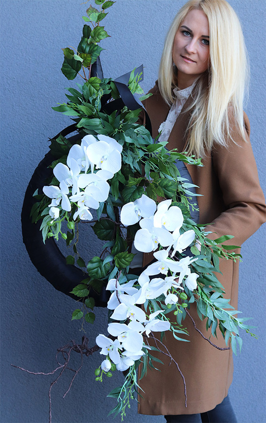 Elanea Nero Orchid, elegancki wieniec nagrobny, wym.53x90cm