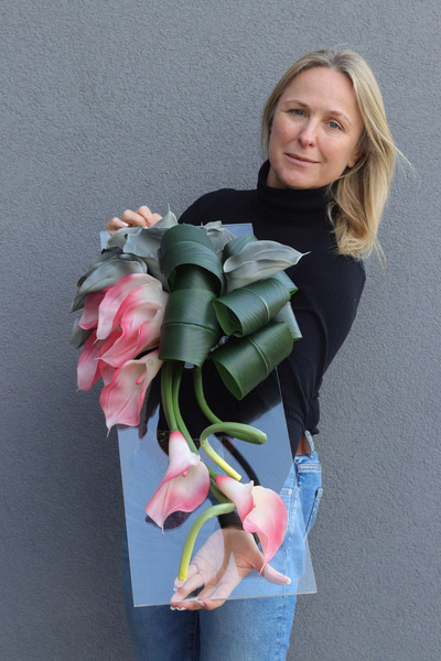 Clear Design Aligia, dekoracja nagrobna na transparentnej podstawie