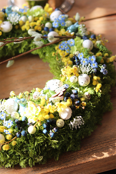 Eveline Easter, wianek wielkanocny z niezapominajkami