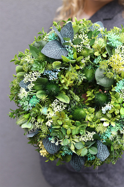 Green Crelena, dekoracyjny wianek z ziołami