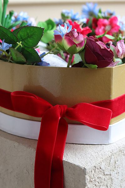 Floriana, flowerbox prezentowy z kubkami