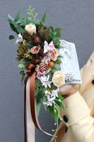 Nedure Bookstory, dekoracja nagrobna z księgą	