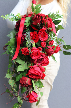 Red Roses Big 2, bukiet nagrobny do położenia, dł.90cm