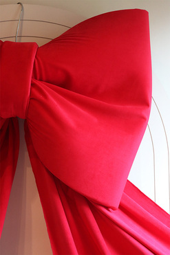 Od Ręki. Aksamit Papillon, welurowa kokarda pluszowa XXL, wym.56x75x200cm