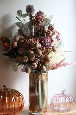 Fall Extra, jesienna kompozycja kwiatowa w wazonie, wys.65cm 