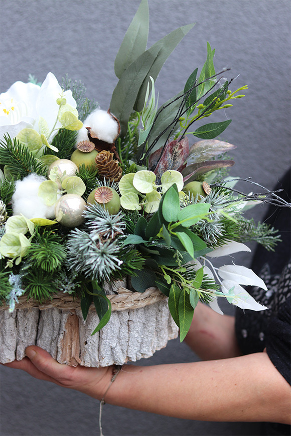 Biel Zimy, kompozycja nagrobna w skrzynce