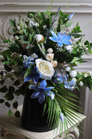 Blue Oceano, bukiet nagrobny we wkładzie