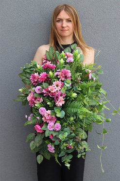 Dekorena Luiza, różowa  wiązanka nagrobna, dł.70cm