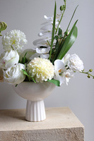 Wedding Day Leori, biała kompozycja w pucharze	