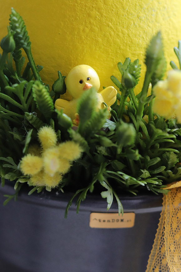 Easter Egg Yellow, stroik wielkanocny z jajem