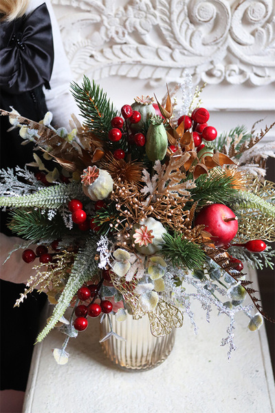 Gold Christmas, świąteczny stroik kompozycja w złotym wazonie