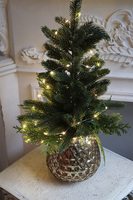 Prosto do Gwiazdki, realistyczna choinka świąteczna w donicy