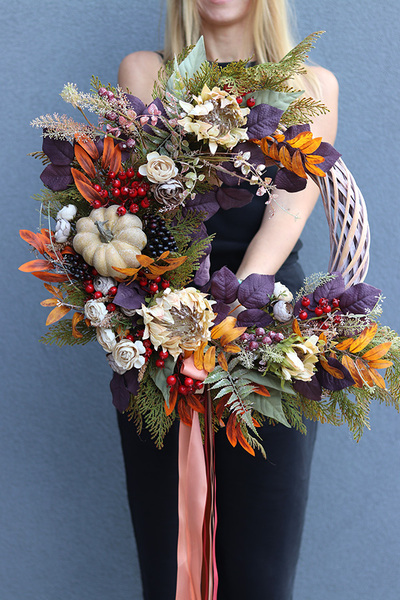 Jesienny Dom, asymetryczny jesienny wianek z dynią, śr.50cm